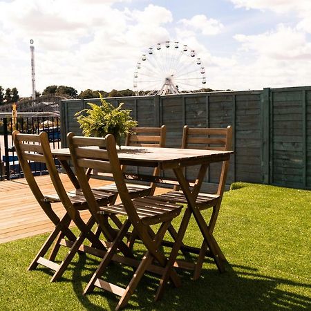 The Dreamland Apartment - Margate Beach - By Goldex Coastal Breaks 외부 사진