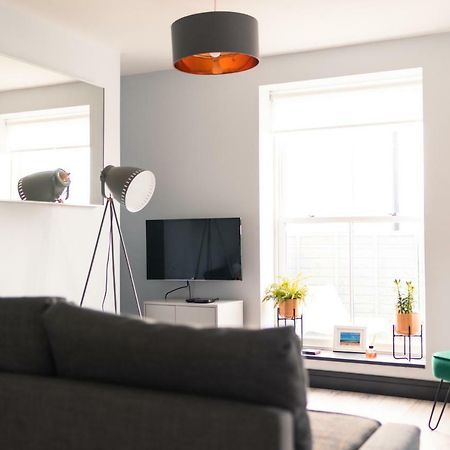 The Dreamland Apartment - Margate Beach - By Goldex Coastal Breaks 외부 사진
