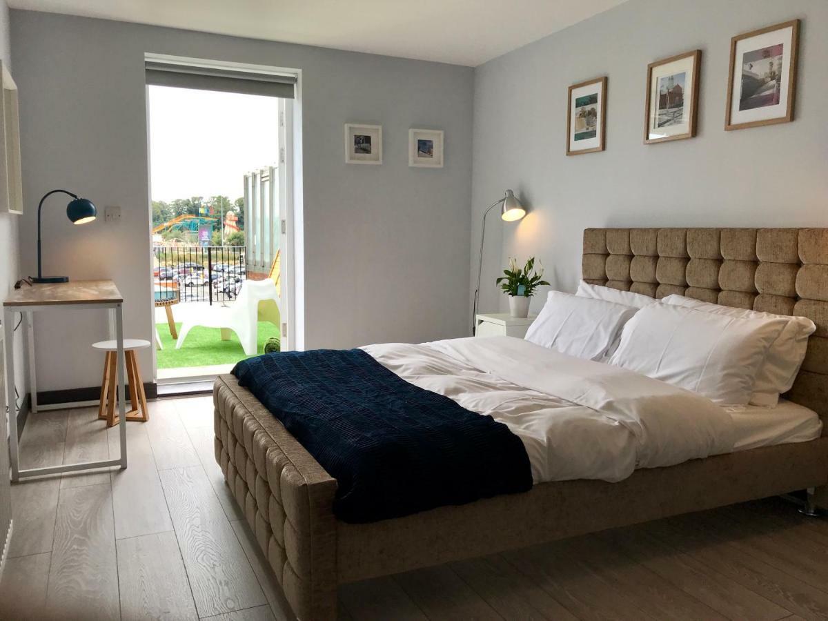 The Dreamland Apartment - Margate Beach - By Goldex Coastal Breaks 외부 사진