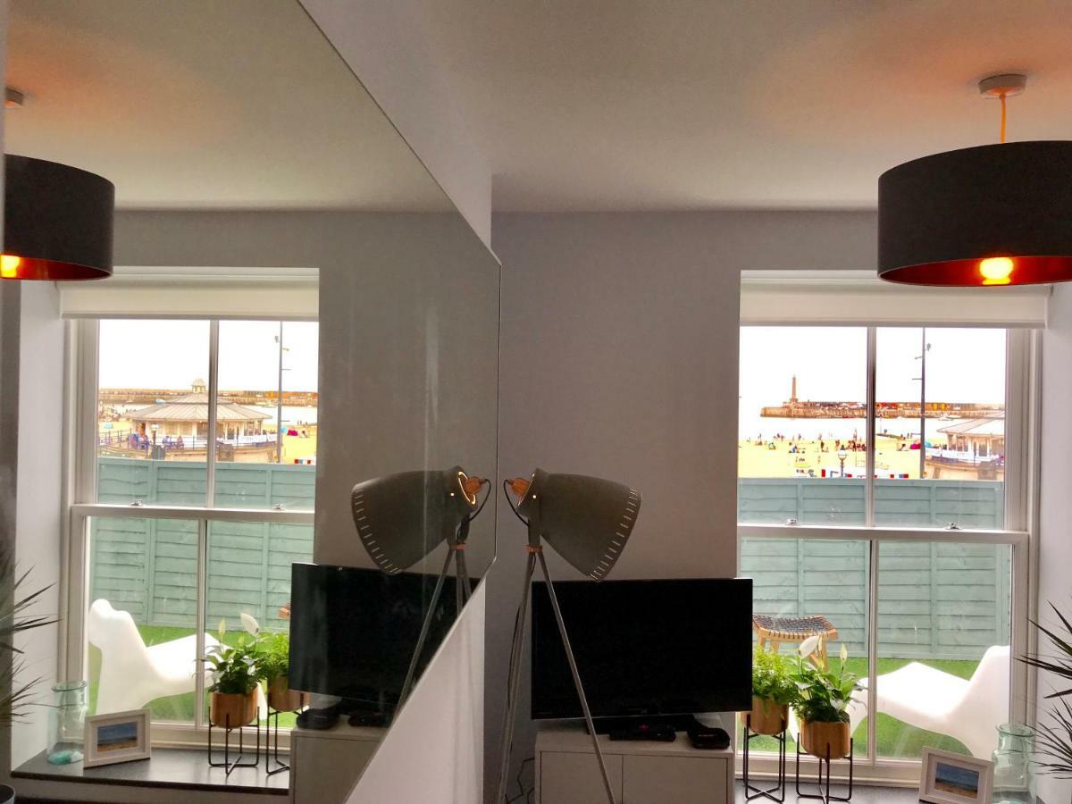 The Dreamland Apartment - Margate Beach - By Goldex Coastal Breaks 외부 사진
