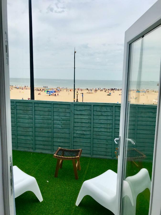 The Dreamland Apartment - Margate Beach - By Goldex Coastal Breaks 외부 사진